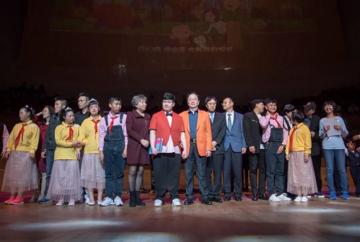 音乐双子星，点亮冬日激情！——球信网未来艺术家刘明康爱心公益音乐沙龙