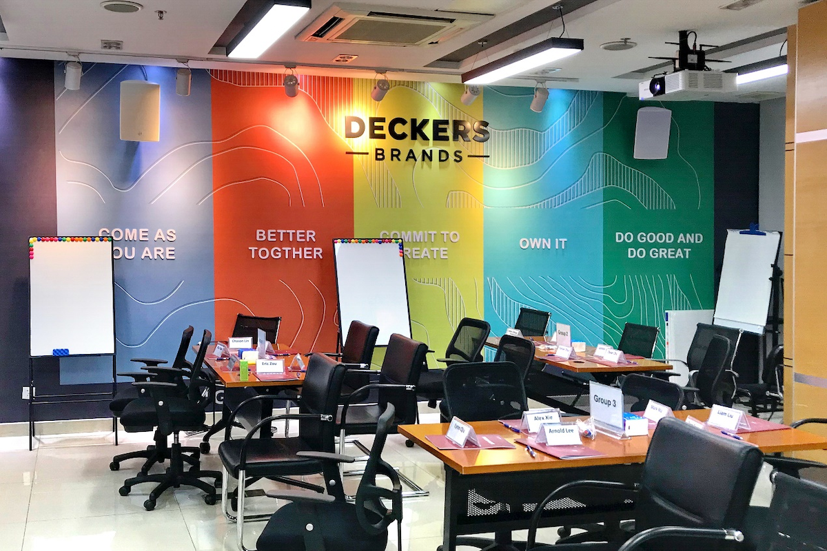 案例｜球信网ADECIA会议解决方案协助跨国公司Deckers实现多种会议场景